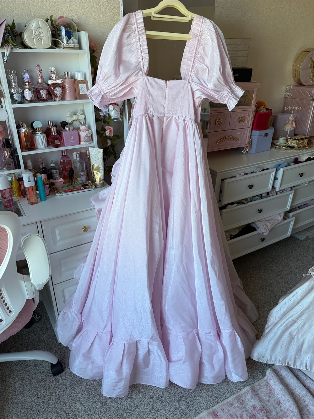 Selkie Pale Pink Ruffled High-Low Puff Sleeve Gown - Picture 5 of 6